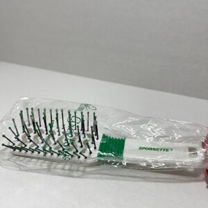 Vtg SPORNETTE Ball Tipped Tip HAIR BRUSH White Teal Plastic Taiwan